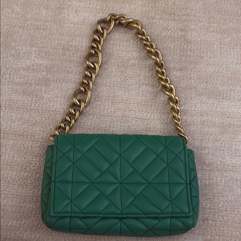Green Quilted Chain Shoulder Bag